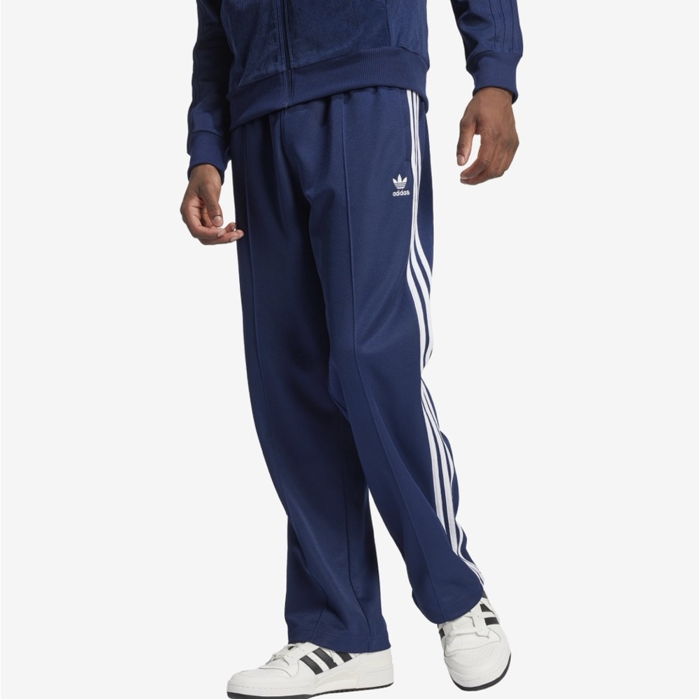 Adidas Men's Navy Blue Sweatpants with White Stripes Pockets Joggers Sz 2XL